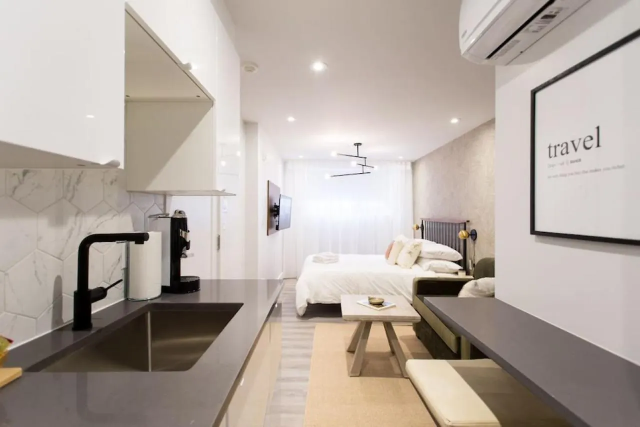 Lägenhet Palms Little Italy Studio With Full Bathroom By Denstays Montréal Kanada